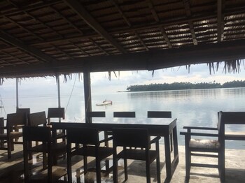 Baloho Beach Hotel,Nias>>Bawomataluo,3 star