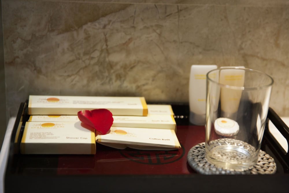 hanoi golden moon hotel