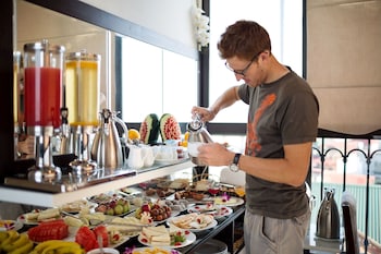 hanoi golden moon hotel