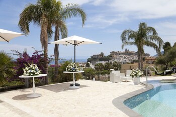 hotel mea aeolian charme