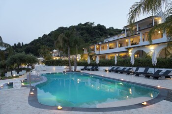 hotel mea aeolian charme