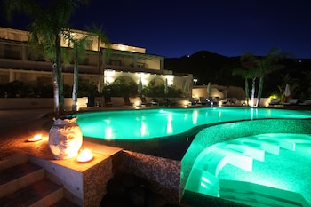 hotel mea aeolian charme