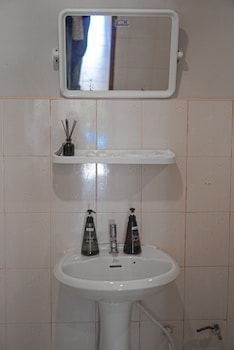 phi phi nice beach resort