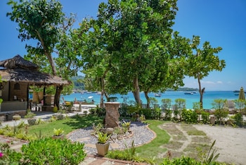 phi phi nice beach resort