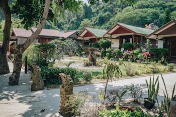 phi phi nice beach resort