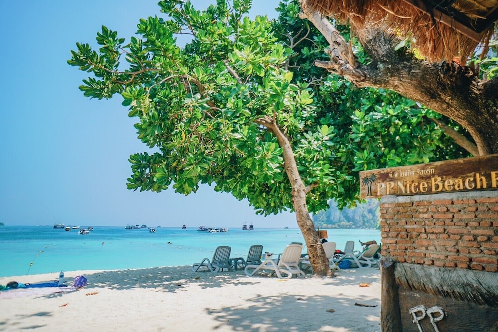 phi phi nice beach resort