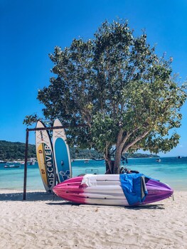 phi phi nice beach resort