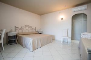 hotel tritone