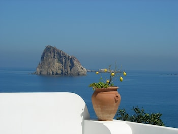 Quartara Boutique Hotel,Near Calcara Beach,4 star