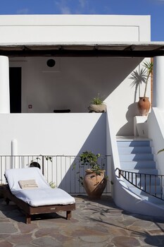 Quartara Boutique Hotel,Near Calcara Beach,4 star