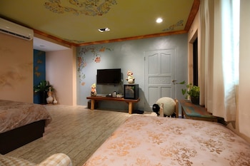 the wonderland bandb