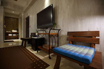 the wonderland bandb