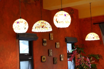 the wonderland bandb