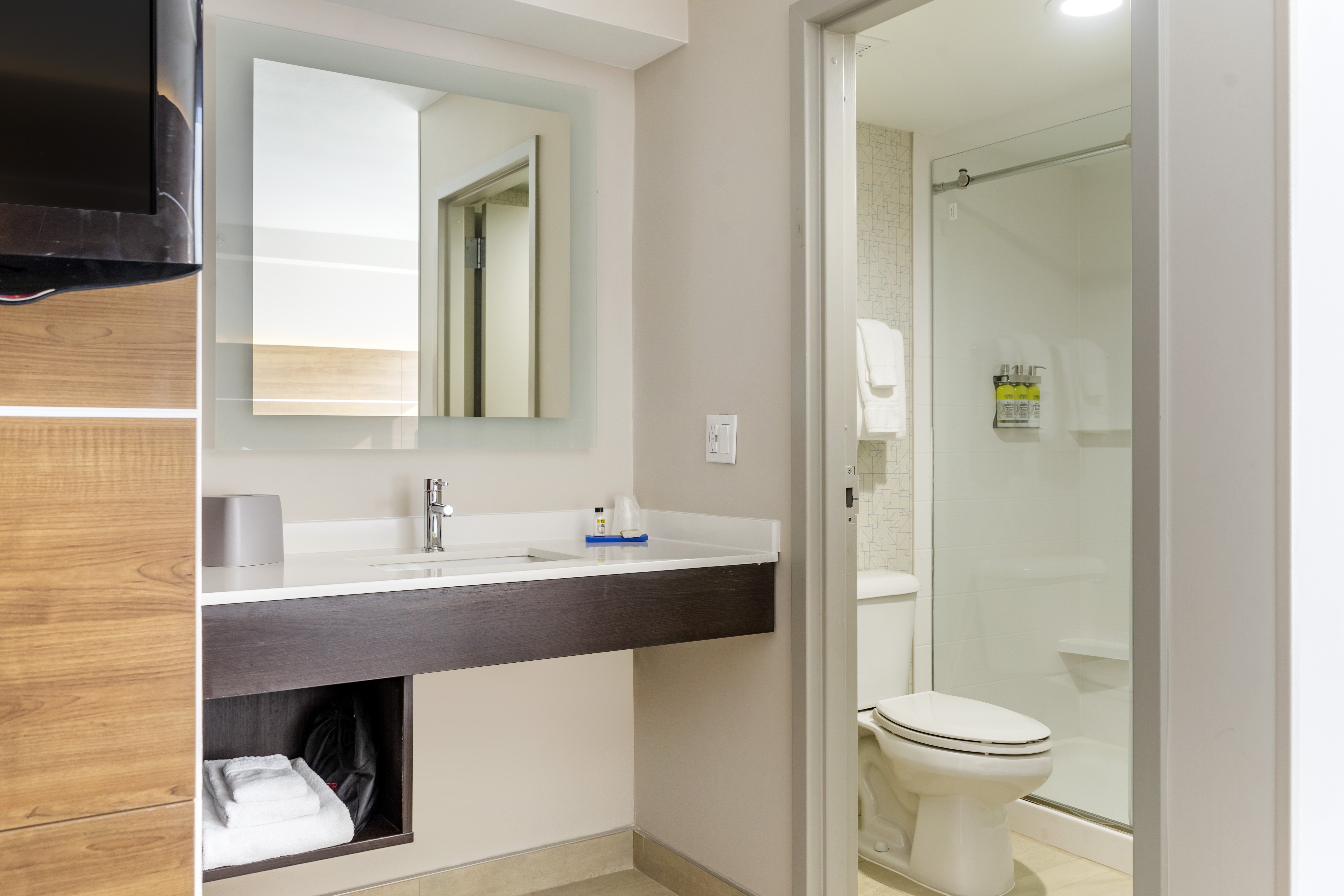 holiday inn express hotel and suites albuquerque midtown by ihg