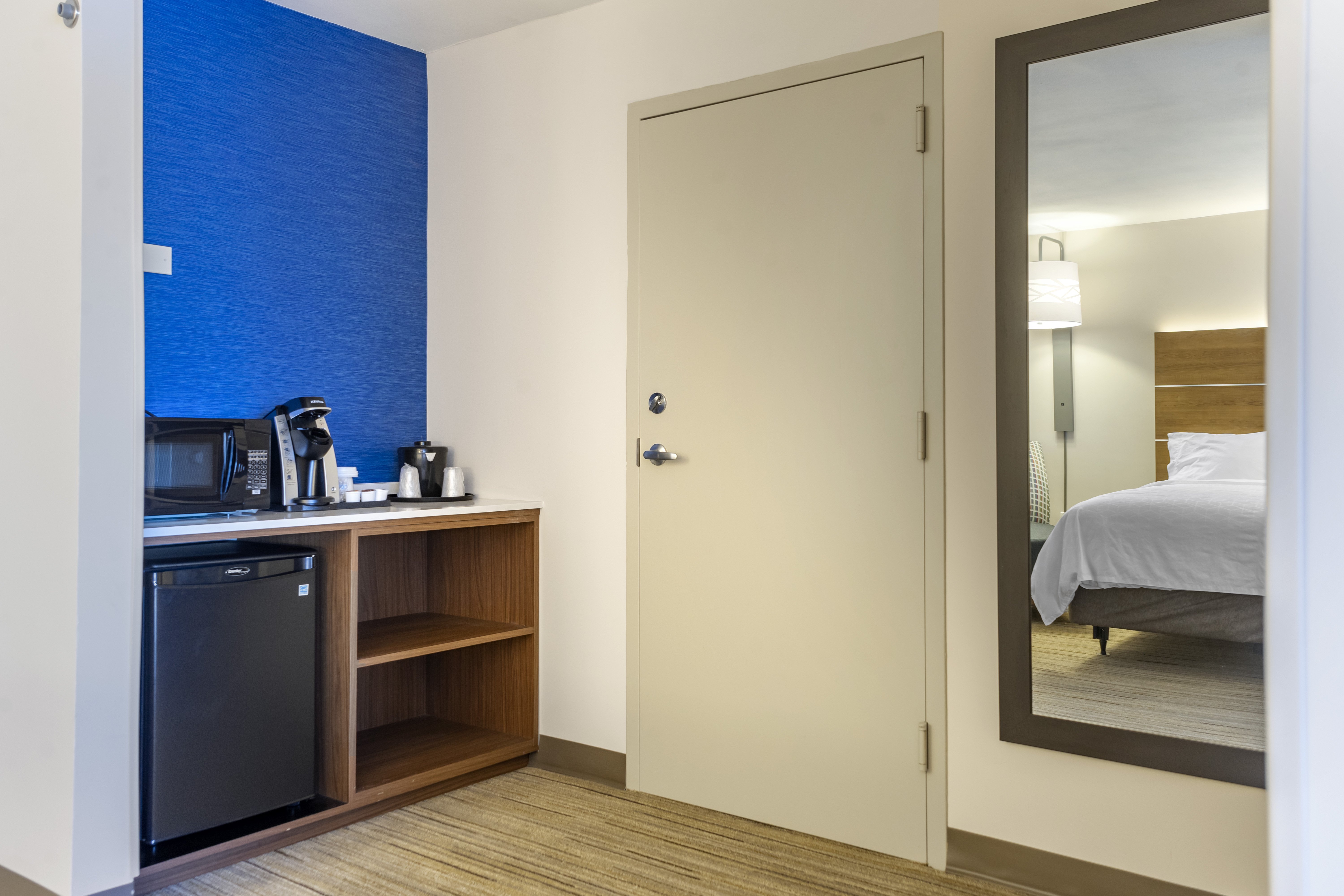 holiday inn express hotel and suites albuquerque midtown by ihg