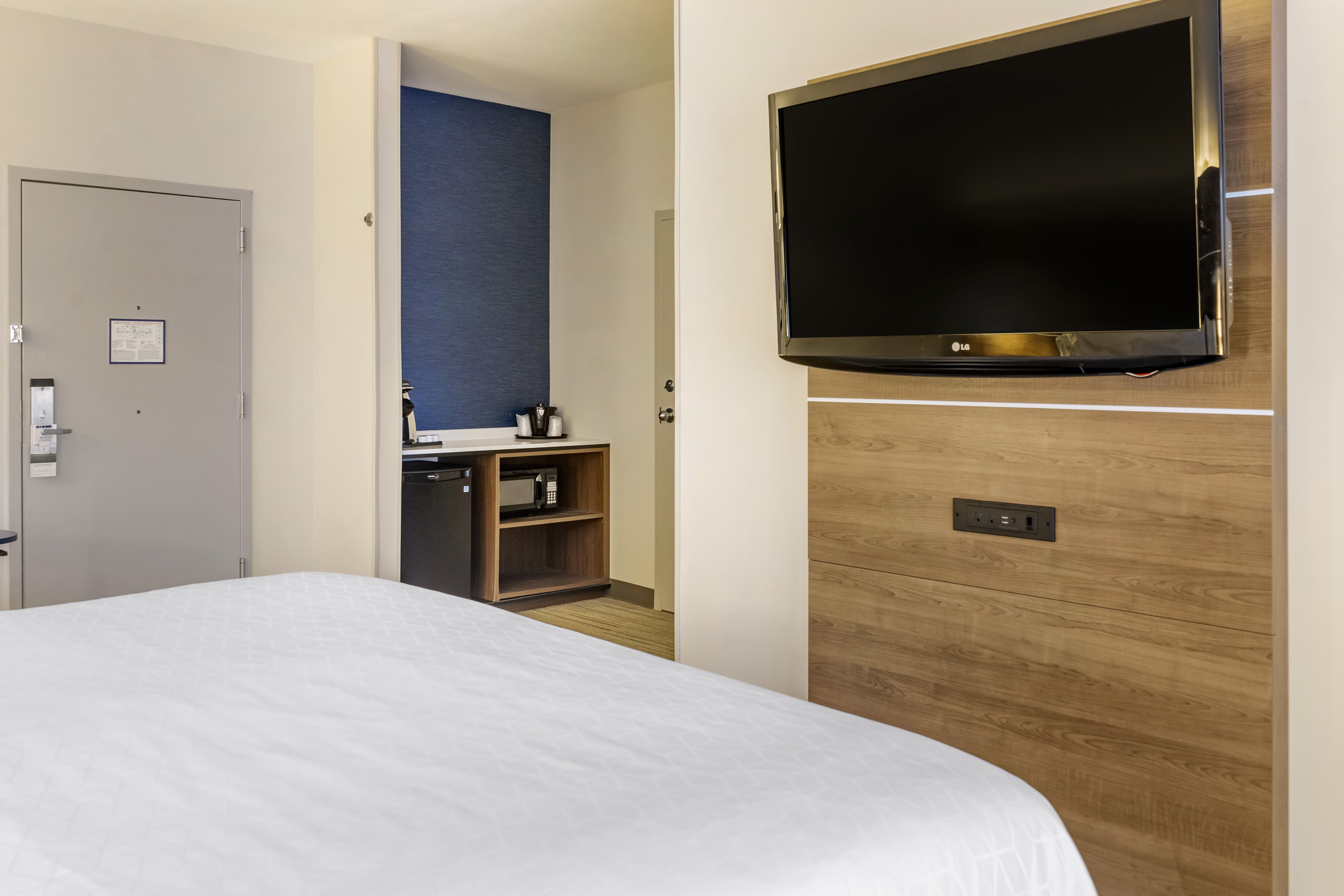 holiday inn express hotel and suites albuquerque midtown by ihg