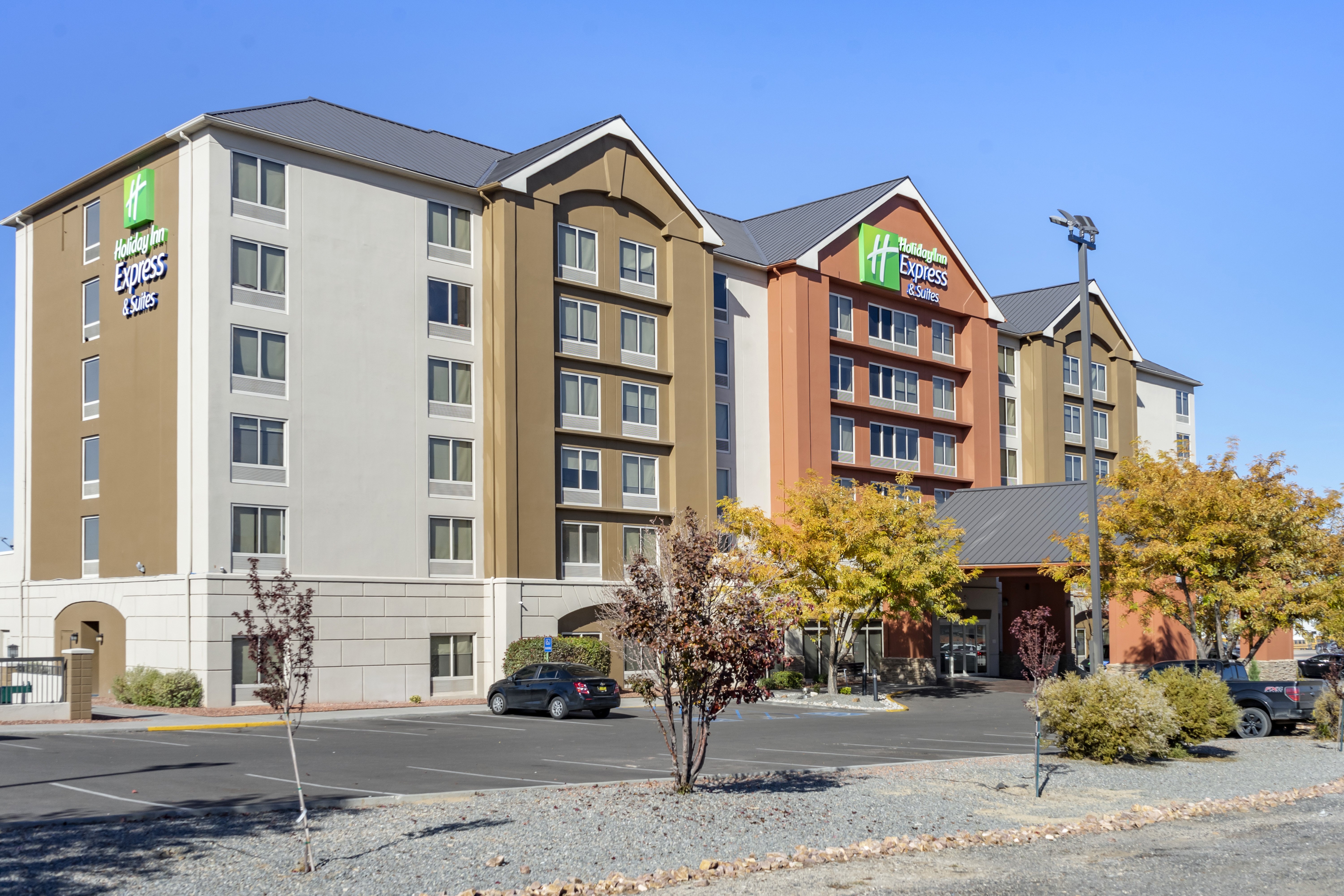 holiday inn express hotel and suites albuquerque midtown by ihg