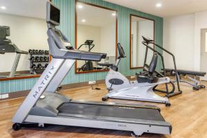holiday inn express hotel and suites albuquerque midtown by ihg