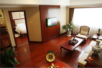 enrichee gloria plaza hotel qingdao