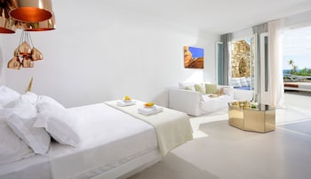 mykonos pantheon