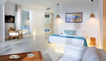 mykonos pantheon