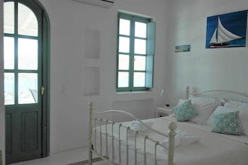 mykonos pantheon