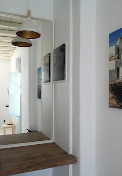 mykonos pantheon