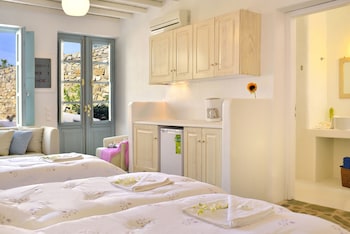 mykonos pantheon