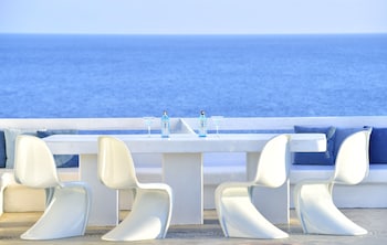 mykonos pantheon