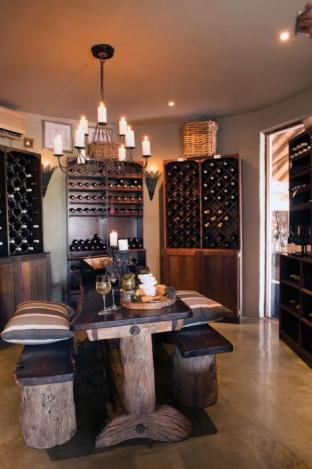 Madikwe Hills,Madikwe Game Reserve>>Gaborone,5 star