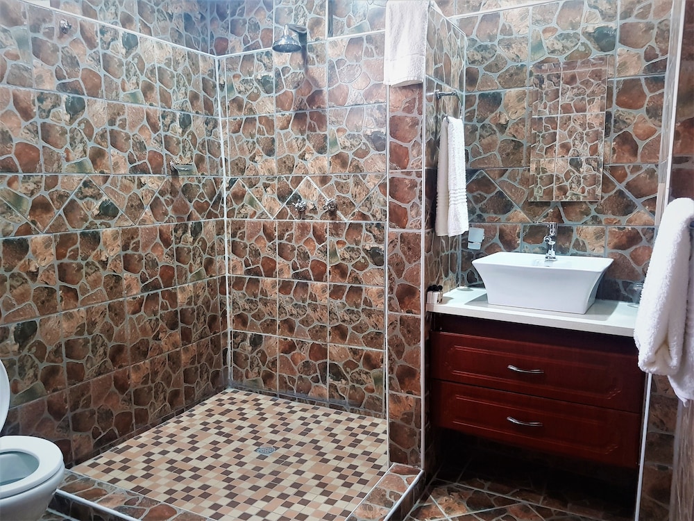 pelican lodge and camping