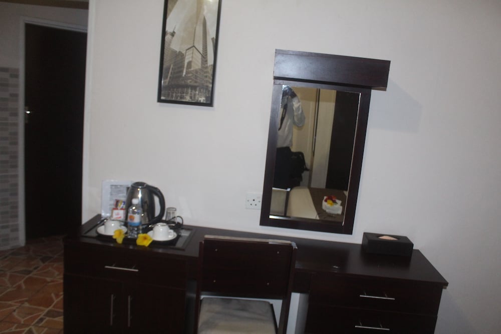 pelican lodge and camping