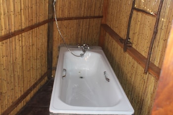 pelican lodge and camping