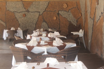 pelican lodge and camping