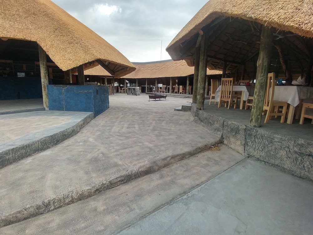 pelican lodge and camping