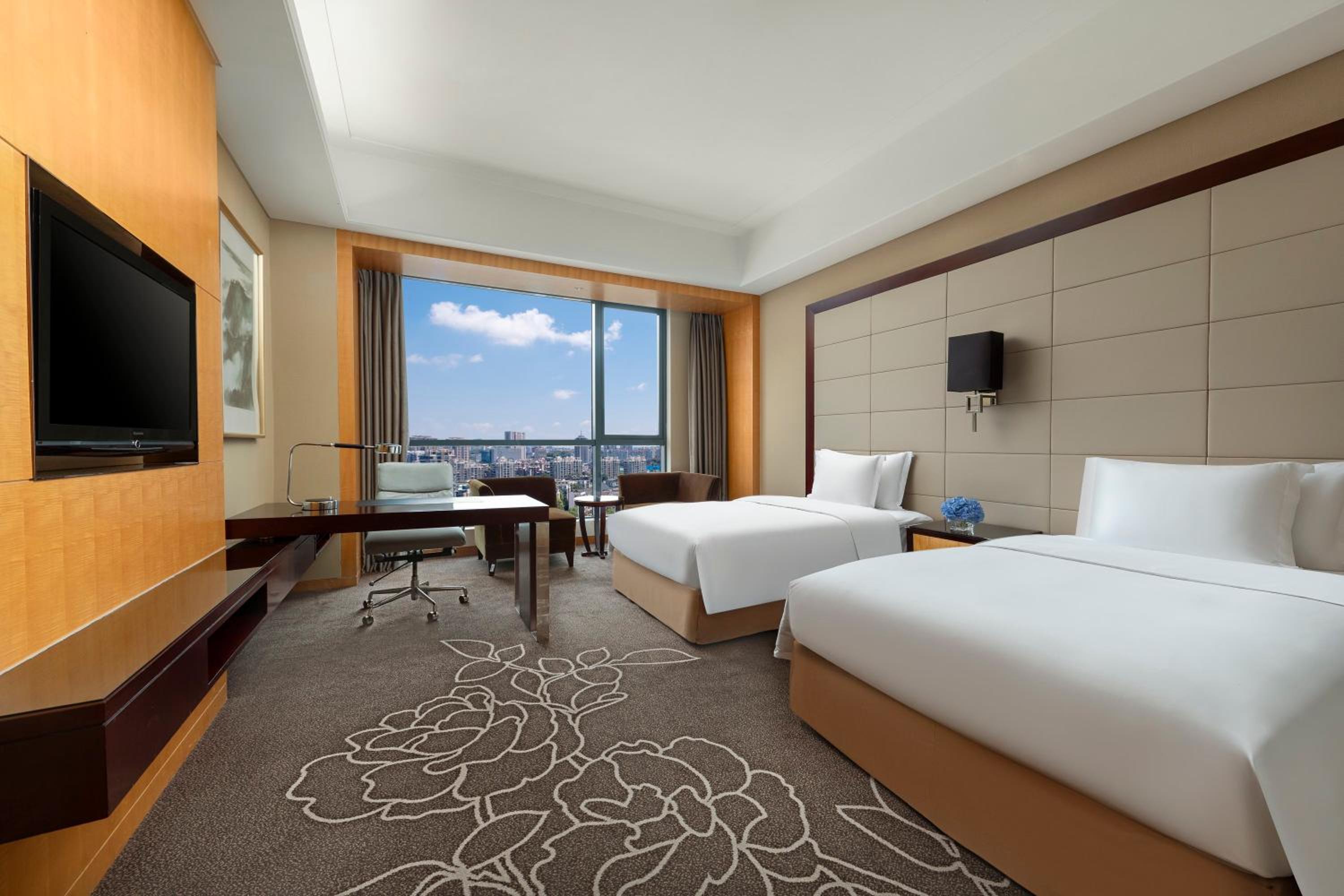 crowne plaza yichang by ihg