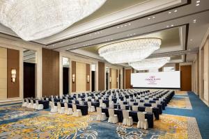 crowne plaza yichang by ihg