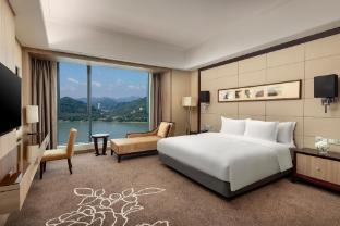 crowne plaza yichang by ihg