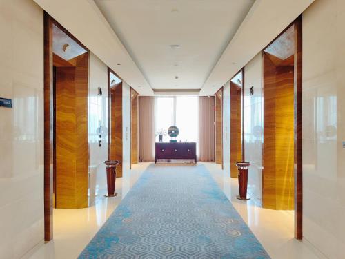 crowne plaza yichang by ihg