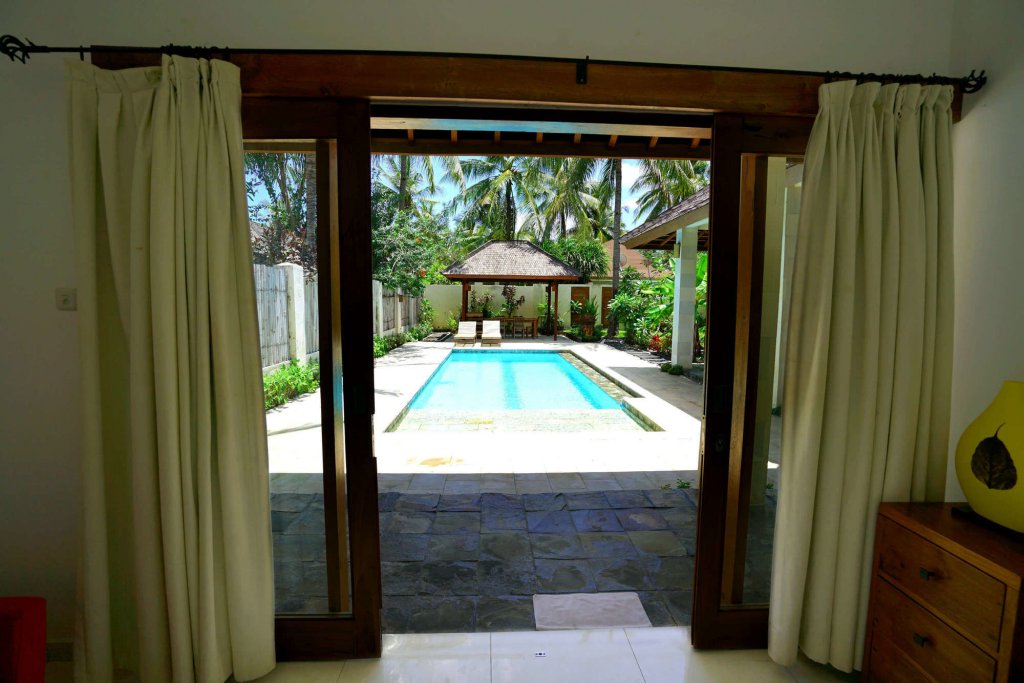 gili luxury villa