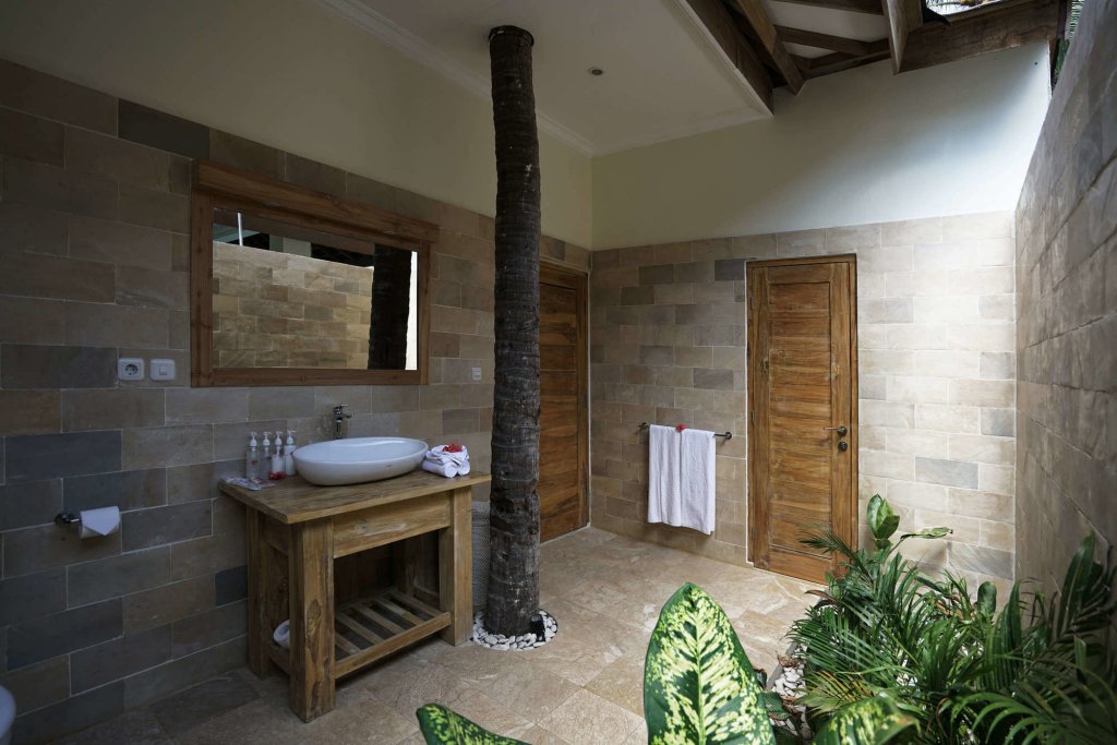 gili luxury villa