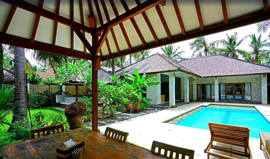 gili luxury villa