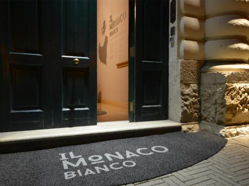residenza del monaco bianco