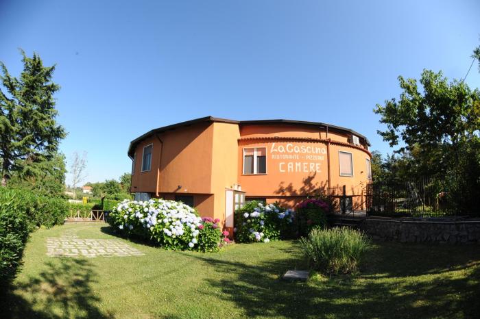 la cascina camere
