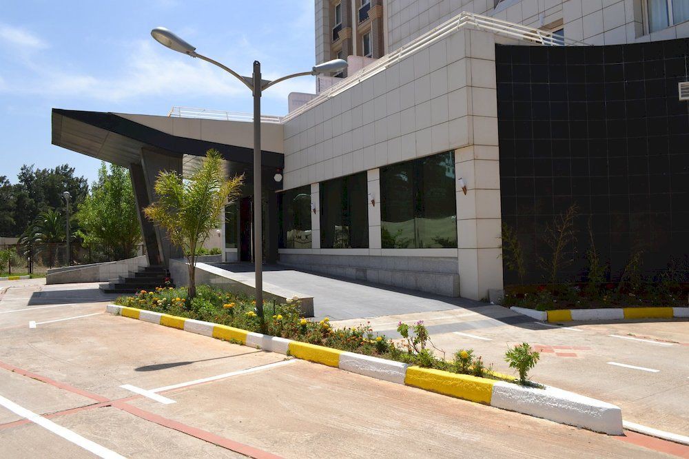 hotel jardy