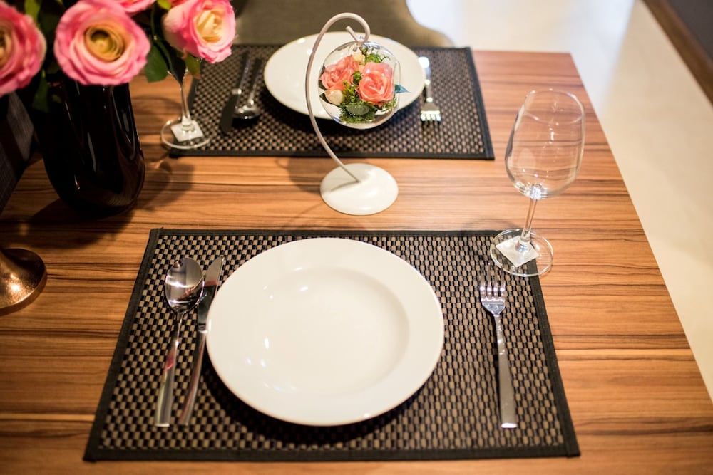 hic at night bazaar 721