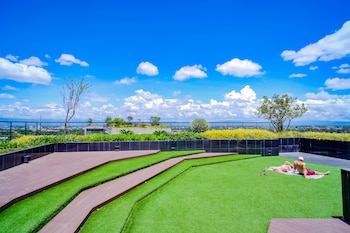 hic at night bazaar 721