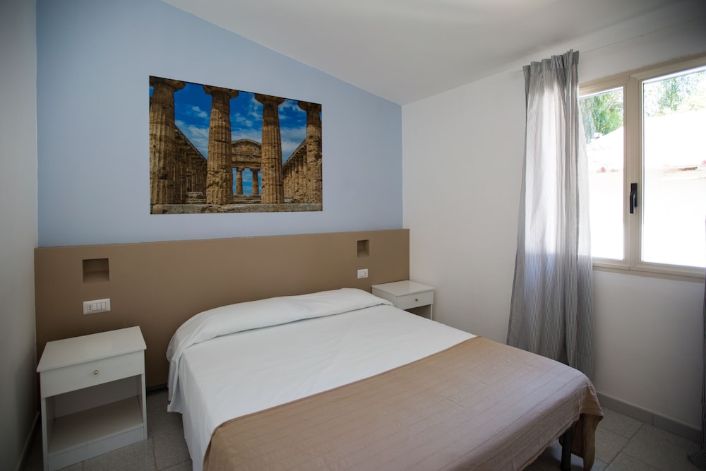 camping village paestum