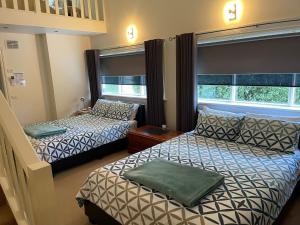 austral place 88 via merri river