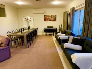 austral place 88 via merri river